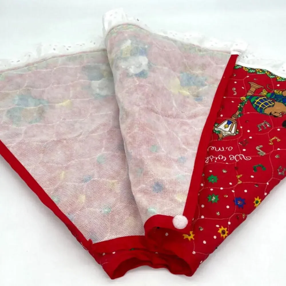 Vintage Handmade Quilted Fabric Cute Animal Carolers 35